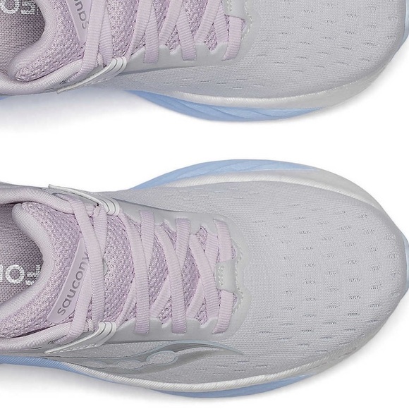 Saucony Triumph 22 Women's White and Ice Melt Athletic Shoes - Picture 3 of 10